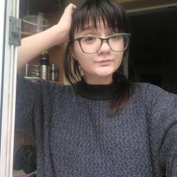  Аня