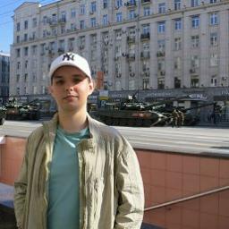  Сергей