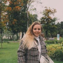  Полина