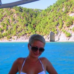  Анна