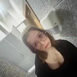  Алина