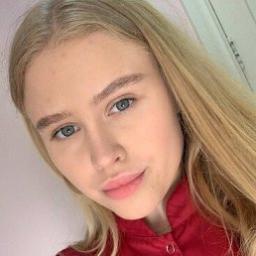  Анна