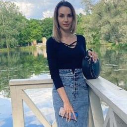  Anna