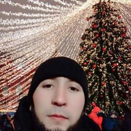  Али
