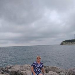  Анна