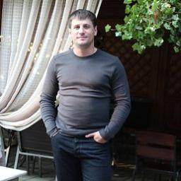  Максим