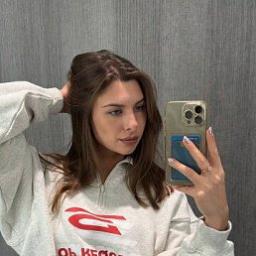  Яна