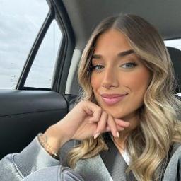  Ева
