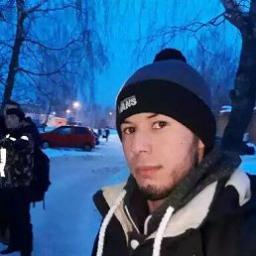  Давлатбек