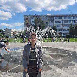 Оля