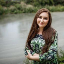  Анна