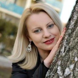  Анна