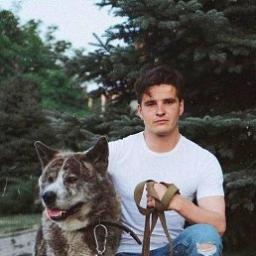  Андрей