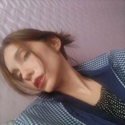  Алина