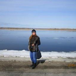  Бела