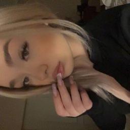  Ева