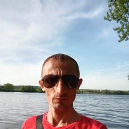  Денис