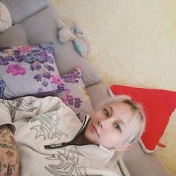  Полина