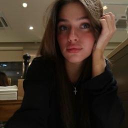  Алина