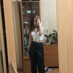  Юля