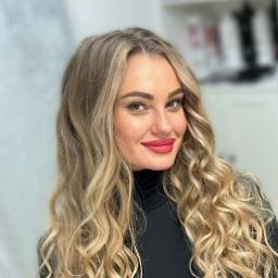  Марина