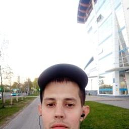  Сергей