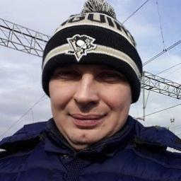  Денис