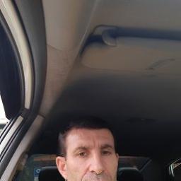  Артём